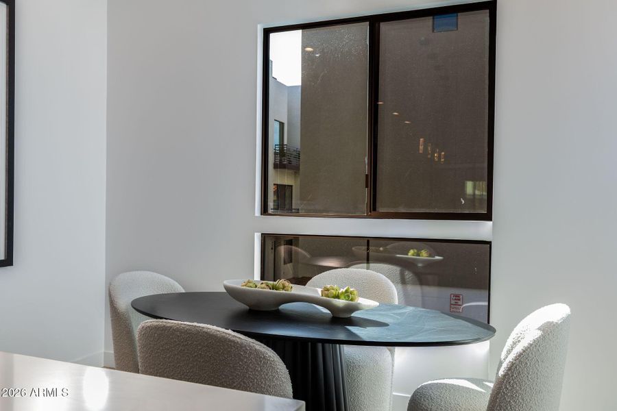 Dining Area Dining Area