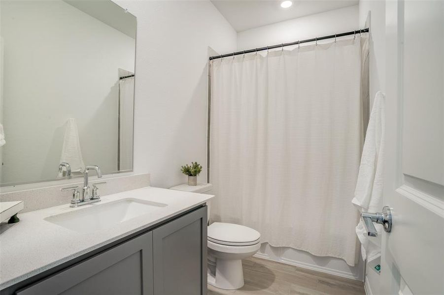 Furnished interior view inside a new home in Bridgewater: Classic Collection, Princeton (Image 16). Furnished interior view inside a new home in Bridgewater: Classic Collection, Princeton (Image 16).