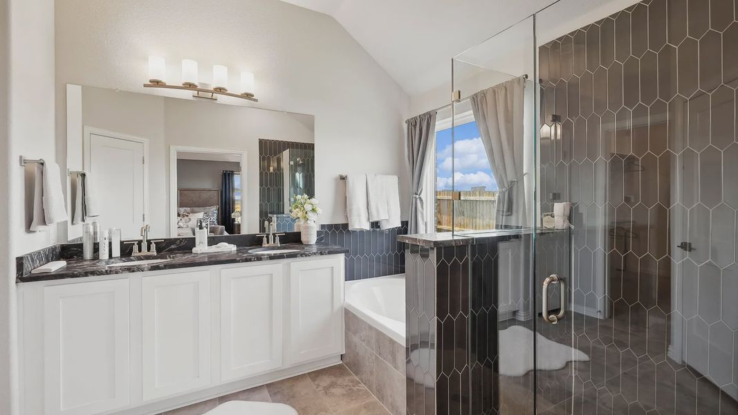 Furnished interior view inside a new home in Hulen Trails, Fort Worth (Image 14).