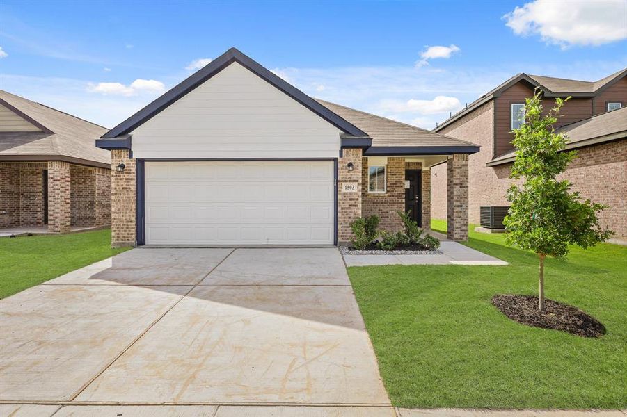Front exterior of a new home in Christian Meadows, Ennis, TX, highlighting curb appeal (Image 27). Front exterior of a new home in Christian Meadows, Ennis, TX, highlighting curb appeal (Image 27).