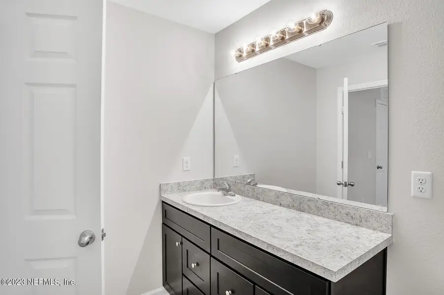 Image 7 of a home in .