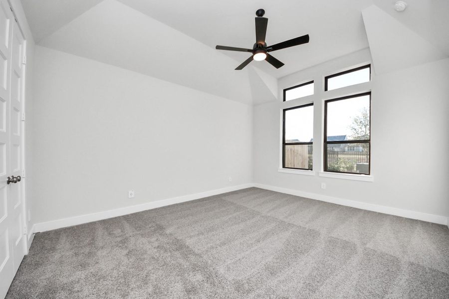 Spacious, unfurnished interior of a new home in Elyson, Katy (Image 39).