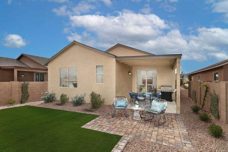 Representative exterior details of a home built from the 1465 Modeled by KB Home in Saguaro Haven, Tucson (Image 3).