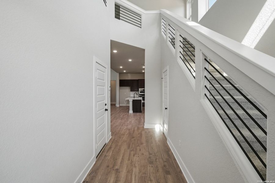 Spacious, unfurnished interior of a new home in Stillwater Ranch, San Antonio (Image 21).