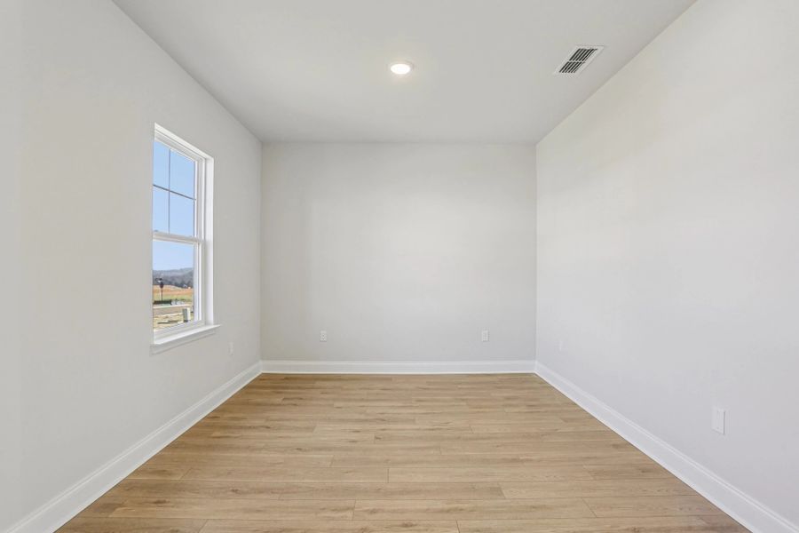 Spacious, unfurnished interior of a new home in Ascent at Arbor Ridge, La Vergne (Image 25).