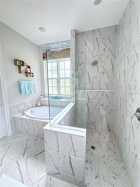Furnished interior view inside a new home in , Fernandina Beach (Image 30).