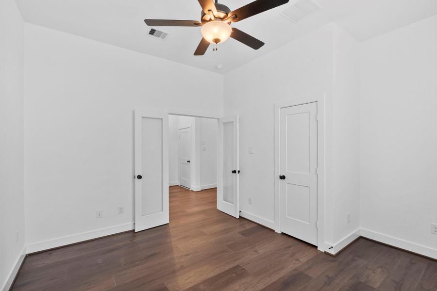 Spacious, unfurnished interior of a new home in Artavia, Conroe (Image 12).