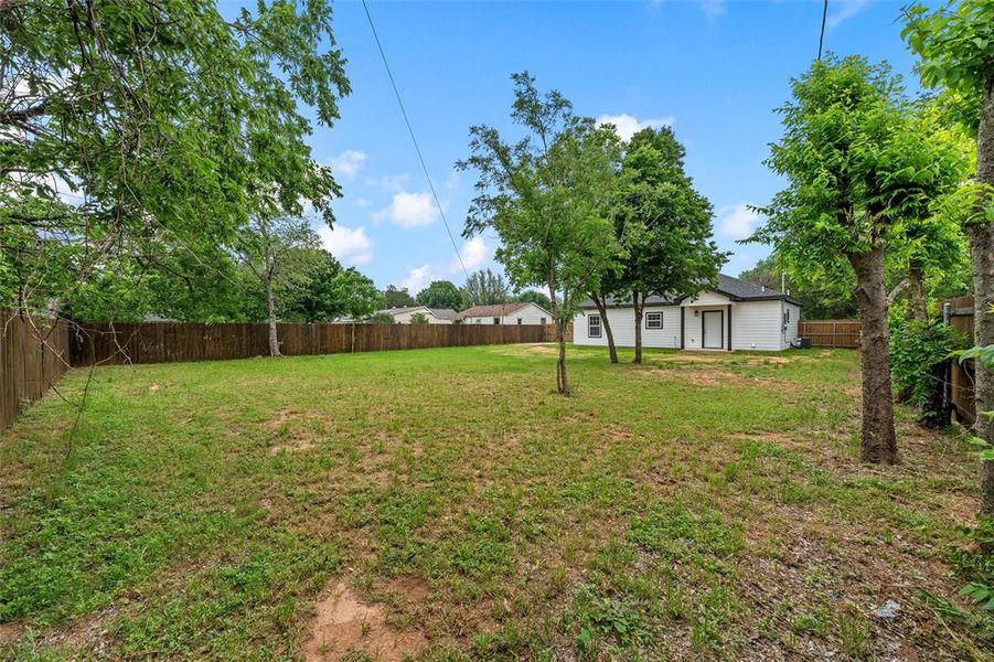 Natural landscape and outdoor views near  in Waco (Image 16).