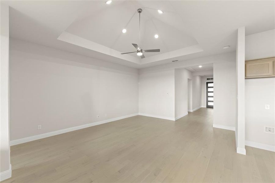 Spacious, unfurnished interior of a new home in Elevon, Lavon (Image 13).