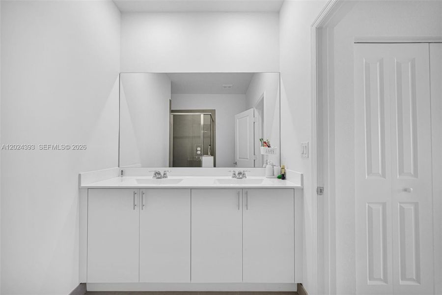 Furnished interior view inside a new home in , Miami (Image 38). Furnished interior view inside a new home in , Miami (Image 38).