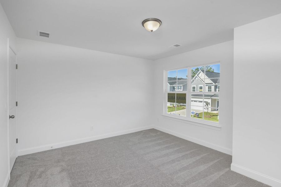 Spacious, unfurnished interior of a new home in Ashton Lakes, Lexington (Image 33).