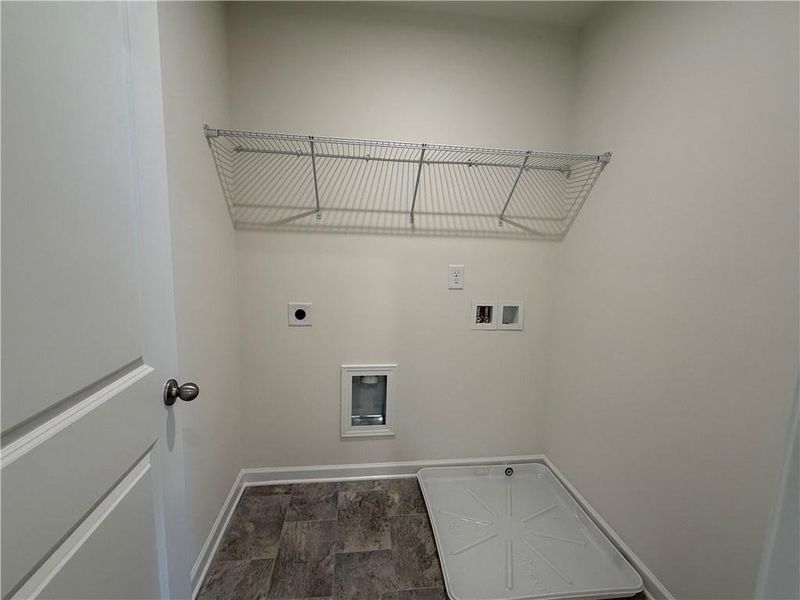 Spacious, unfurnished interior of a new home in Maple Village, Adairsville (Image 12).