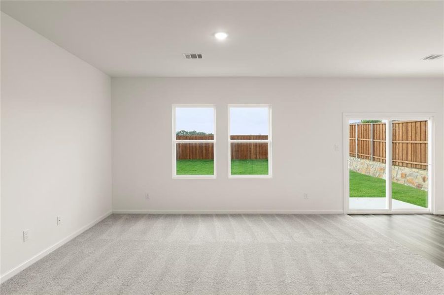 Spacious, unfurnished interior of a new home in Noble Ridge, Howe (Image 25).