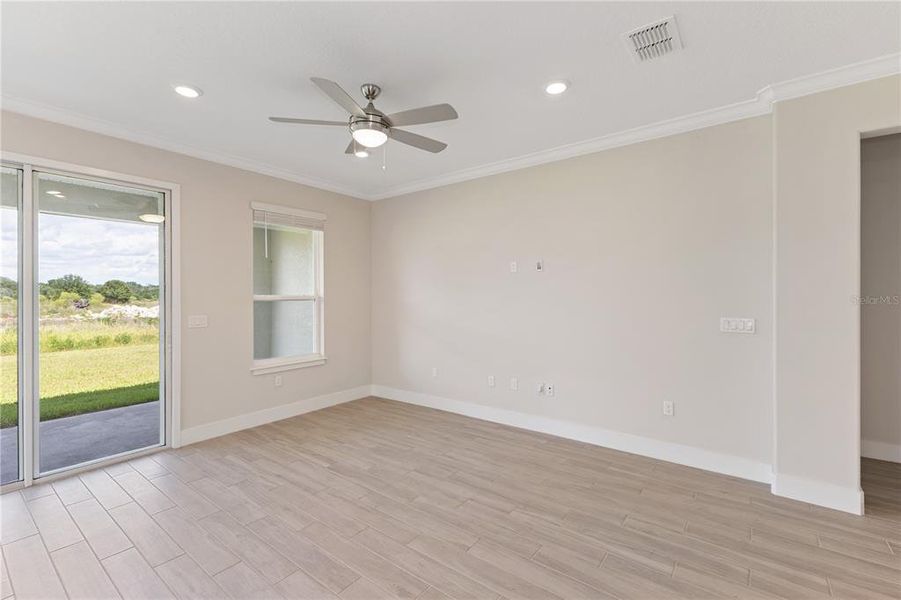Spacious, unfurnished interior of a new home in , Ocala (Image 28).
