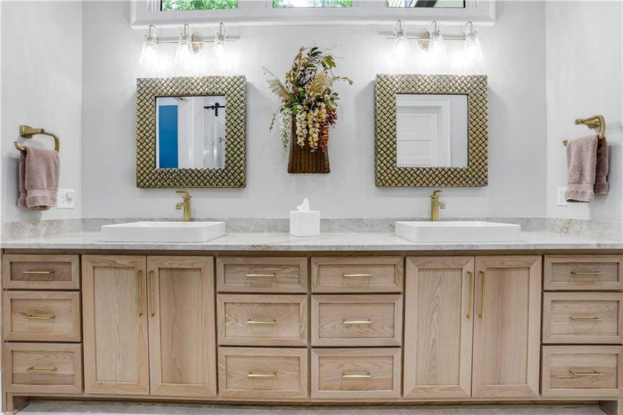 Furnished interior view inside a new home in , Dahlonega (Image 46).