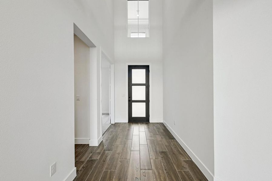 Spacious, unfurnished interior of a new home in Santa Rita Ranch - 60', Liberty Hill (Image 19).