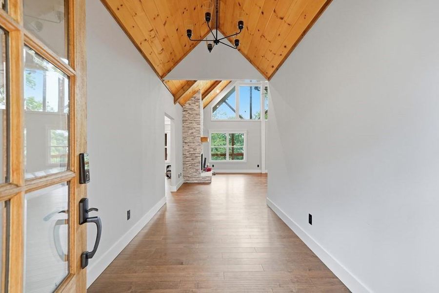 Spacious, unfurnished interior of a new home in , Ellijay (Image 5).