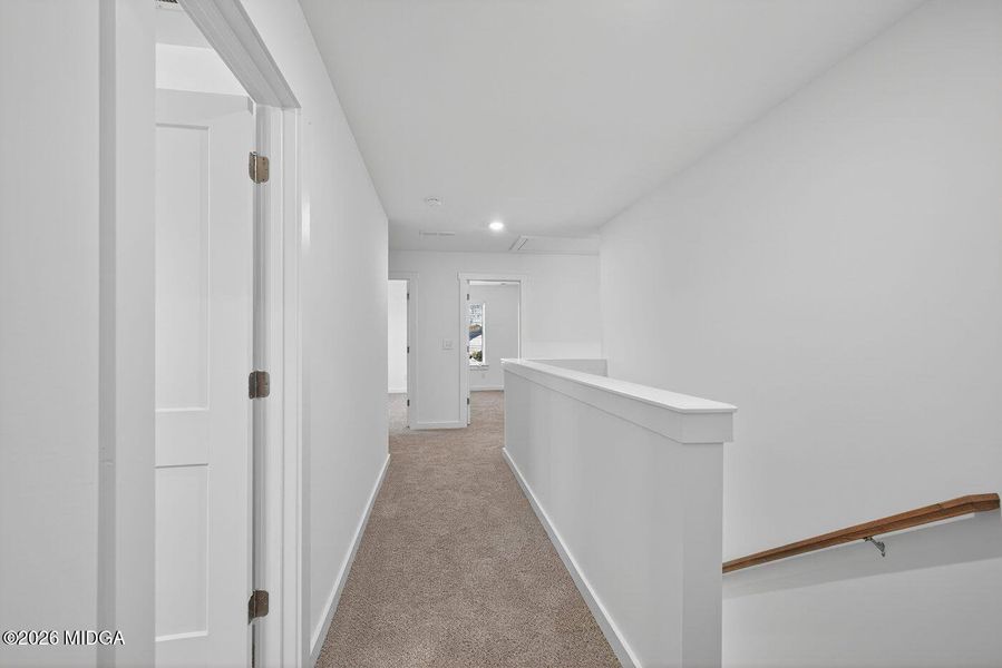 Spacious, unfurnished interior of a new home in Robins Estates, Warner Robins (Image 21).