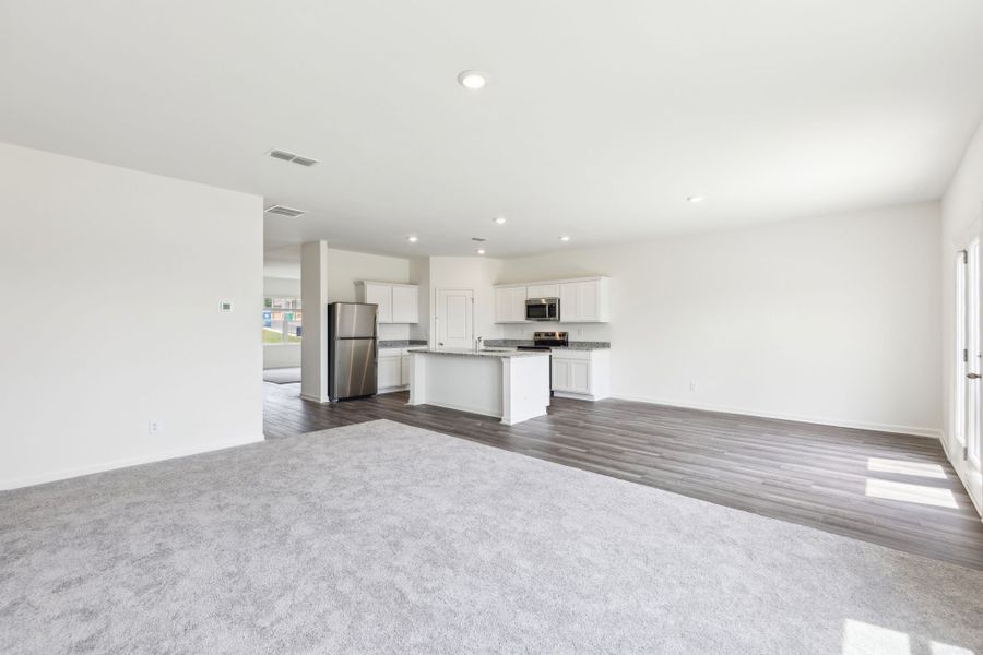 Representative unfurnished interior of a home built from the Galileo by Starlight Homes in Rolling Glen, Hutto (Image 18).