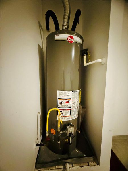 Furnished interior view inside a new home in Mavera, Conroe (Image 6).