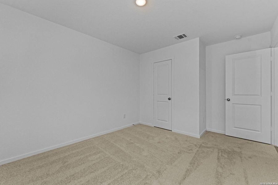 Spacious, unfurnished interior of a new home in Guadalupe Ridge, New Braunfels (Image 25). Spacious, unfurnished interior of a new home in Guadalupe Ridge, New Braunfels (Image 25).