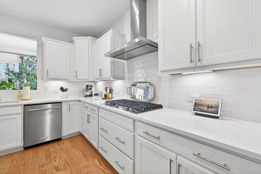 Furnished interior view inside a new home in Reunion, Flowery Branch (Image 68).