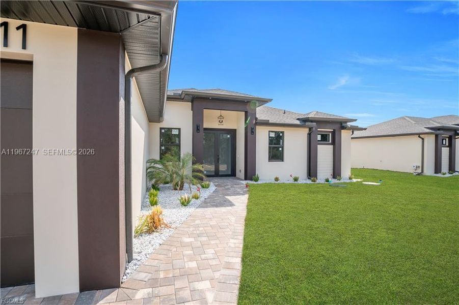Exterior details and patio area of a home in , Lehigh Acres (Image 28).