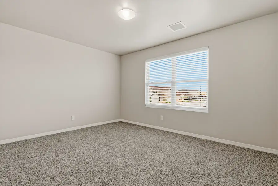Spacious, unfurnished interior of a new home in Paseo del Este, El Paso (Image 41). Spacious, unfurnished interior of a new home in Paseo del Este, El Paso (Image 41).