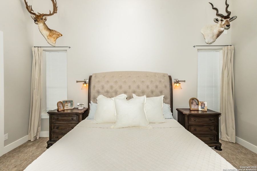 Furnished interior view inside a new home in , Bandera (Image 11).