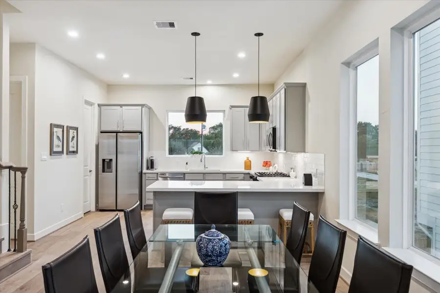 Furnished interior view inside a new home in Willowbend Point, Houston (Image 10).