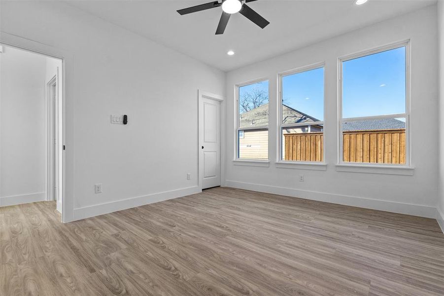 Spacious, unfurnished interior of a new home in , Greenville (Image 25).
