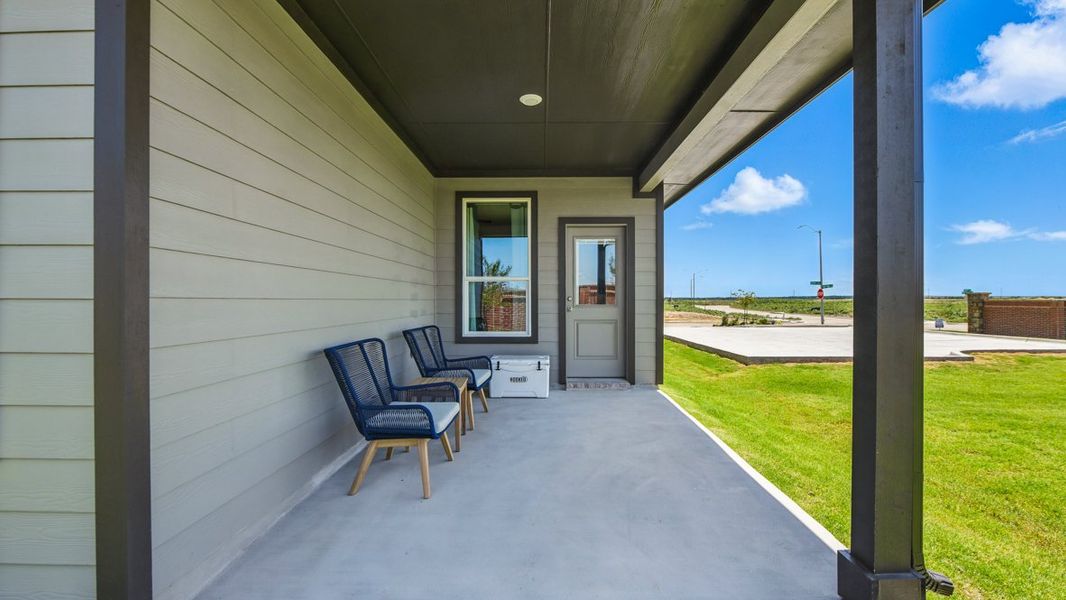 Image 16 representing the LARK by D.R. Horton in Rock Creek Ranch, Fort Worth, TX.