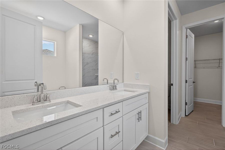 Furnished interior view inside a new home in Cape Coral, Cape Coral (Image 12).