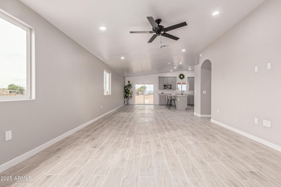 130 S 352nd Dr Tonopah, AZ 85354 130 S 352nd Dr Tonopah, AZ 85354