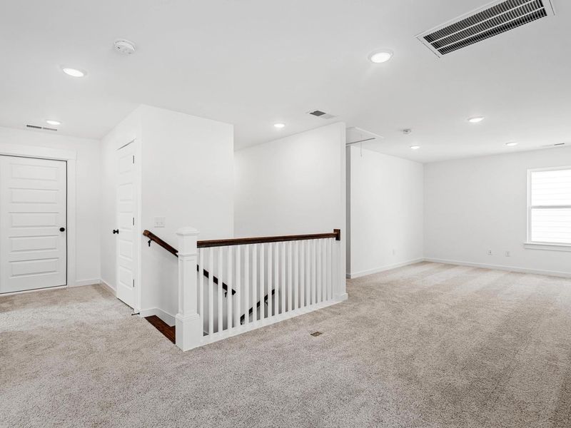 Representative unfurnished interior of a home built from the The Cedar D by Davidson Homes LLC in Rayburn Valley, San Antonio (Image 21).
