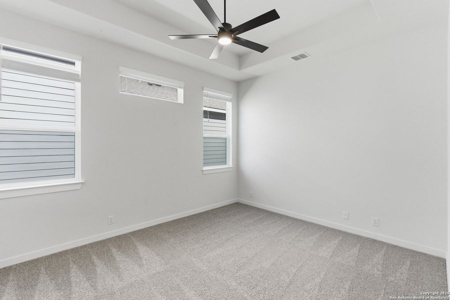 Spacious, unfurnished interior of a new home in The Crossvine – Garden Homes, Schertz (Image 30).