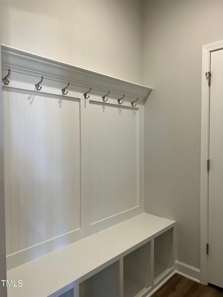 Image 52 of a home in Tobacco Road.