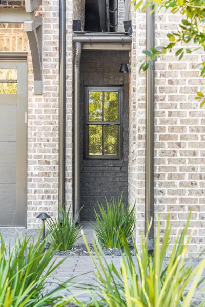 Exterior details and patio area of a home in , Mount Pleasant (Image 45).
