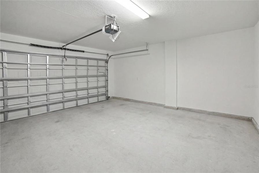 Spacious, unfurnished interior of a new home in Stonegate Preserve, Palmetto (Image 40).