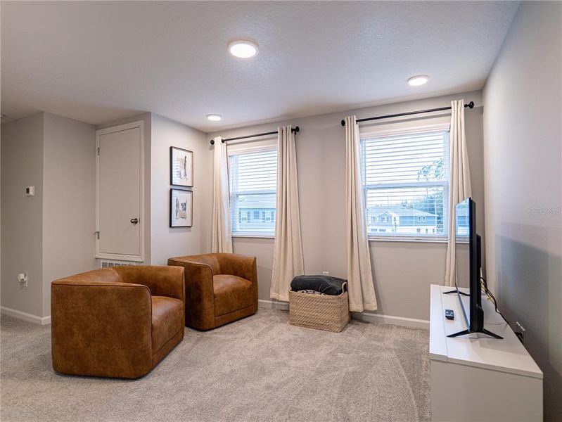 Furnished interior view inside a new home in Towns at Tuskawilla Commons, Oviedo (Image 10).