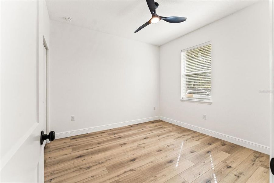Spacious, unfurnished interior of a new home in , Tampa (Image 38).