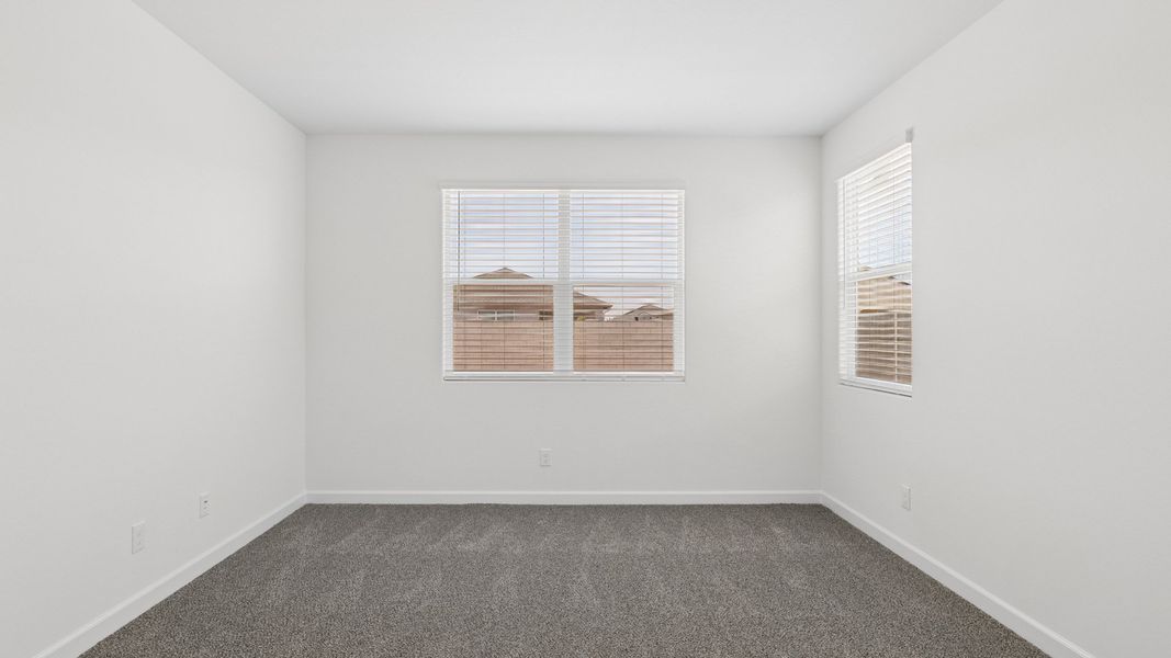 Spacious, unfurnished interior of a new home in Quail Ranch, San Tan Valley (Image 19). Spacious, unfurnished interior of a new home in Quail Ranch, San Tan Valley (Image 19).