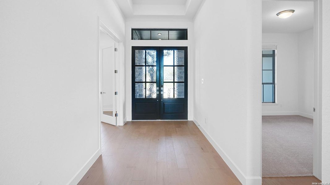 Spacious, unfurnished interior of a new home in Johnson Ranch, Bulverde (Image 28).