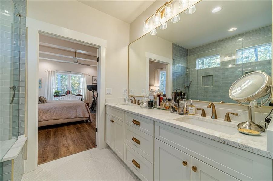 Furnished interior view inside a new home in , Hull (Image 21).