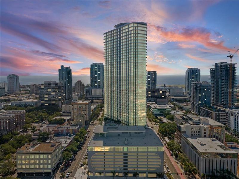 Condo located in St. Petersburg, FL showcasing its design and architecture (Image 30). Condo located in St. Petersburg, FL showcasing its design and architecture (Image 30).