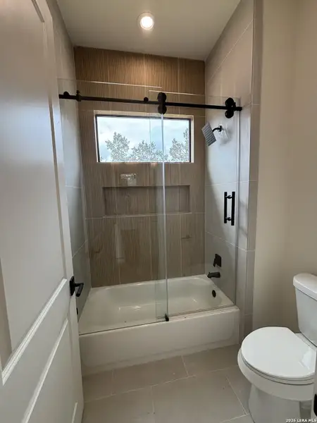 Furnished interior view inside a new home in , Boerne (Image 6).