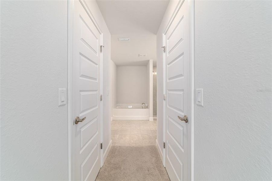 Spacious, unfurnished interior of a new home in Brookhaven, Ocala (Image 60).