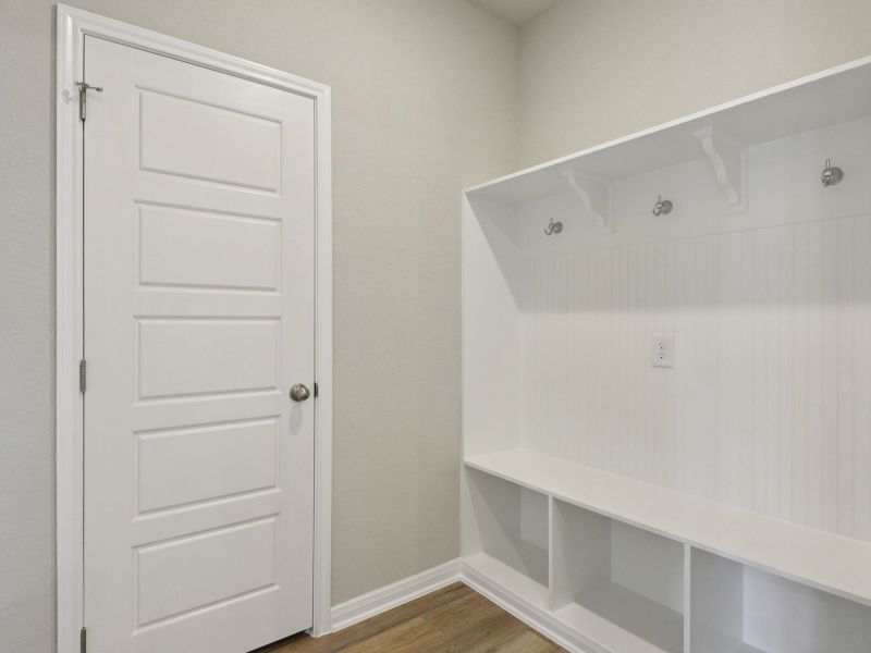 Spacious, unfurnished interior of a new home in Stetson Ridge, Marion (Image 15).