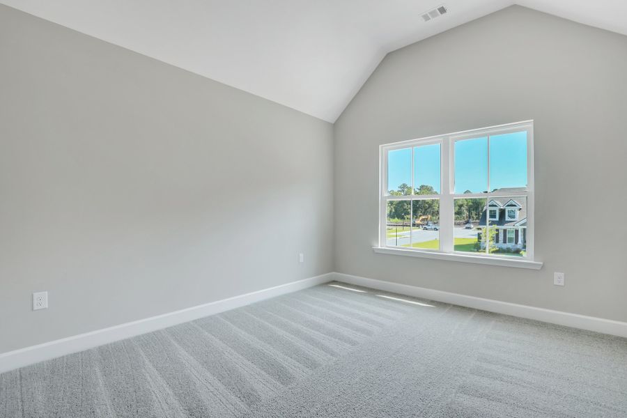 Representative unfurnished interior of a home built from the Sherwood by Ernest Homes in Wexford, Richmond Hill (Image 39).