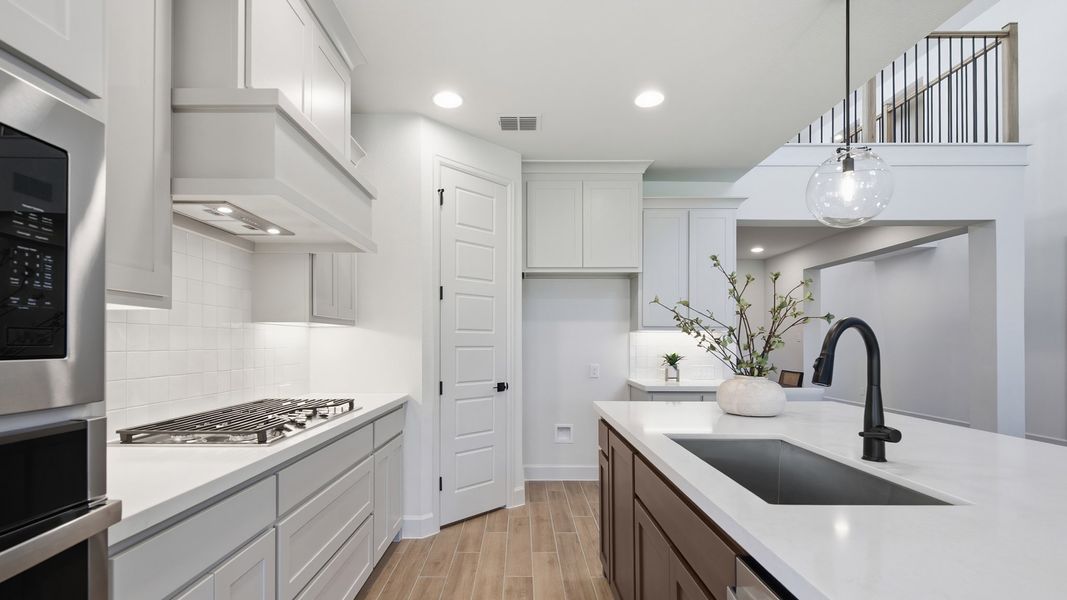 Furnished interior view inside a new home in Eliana, McKinney (Image 12).